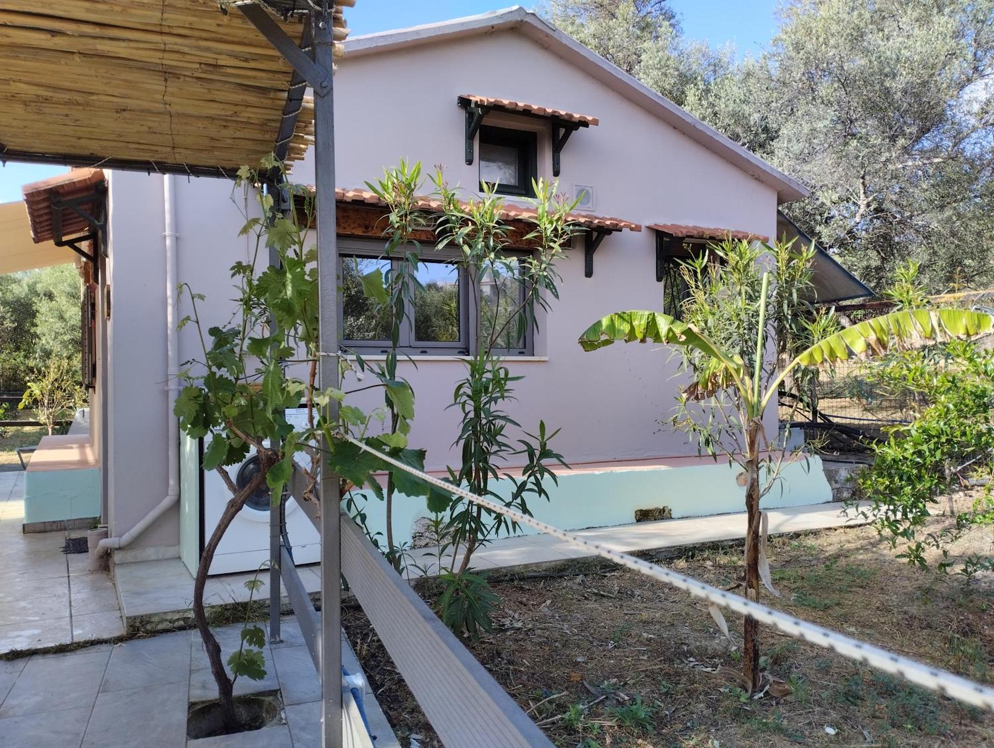 Olea Cottage Galatás Exteriér fotografie