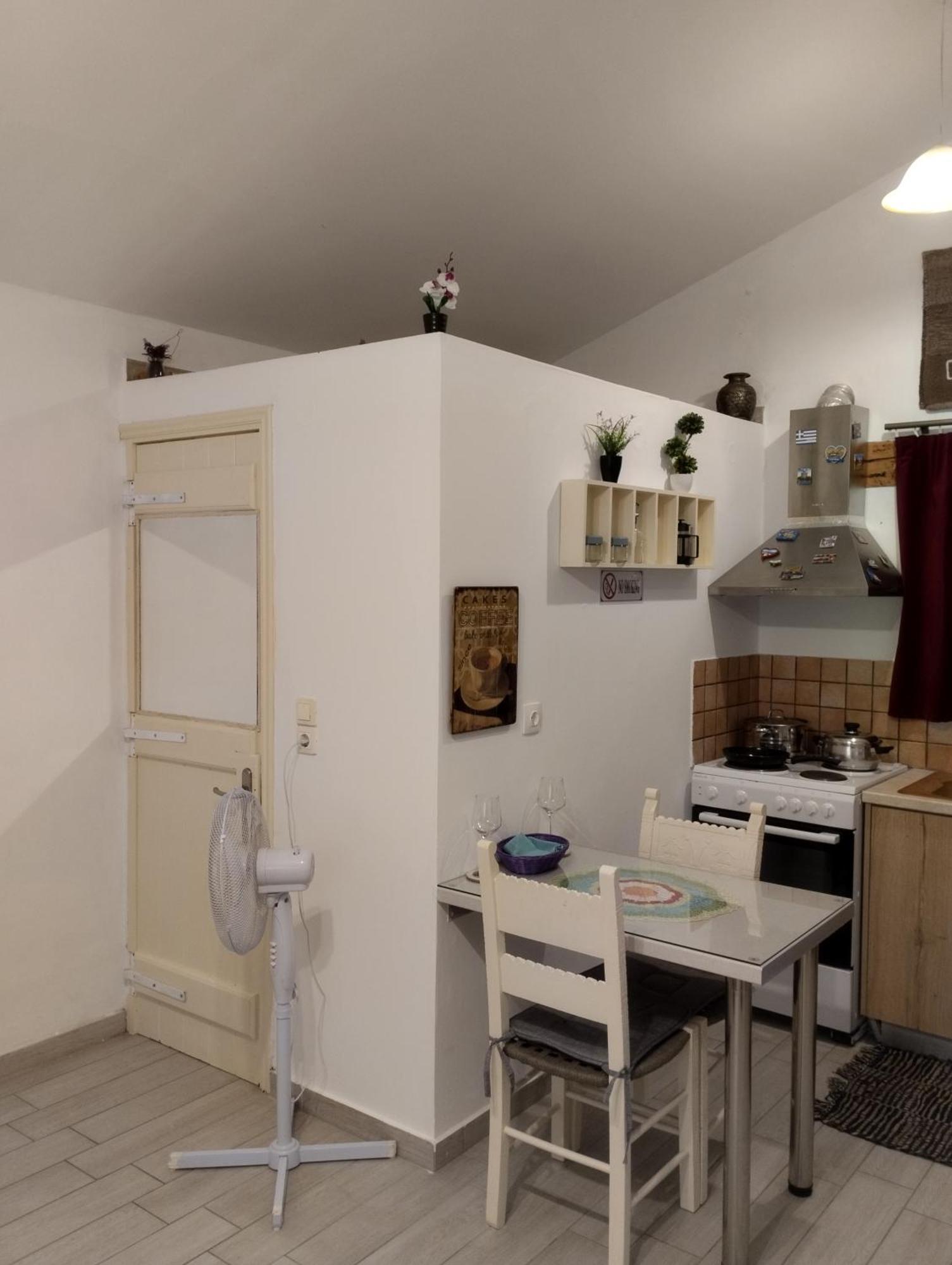 Olea Cottage Galatás Exteriér fotografie