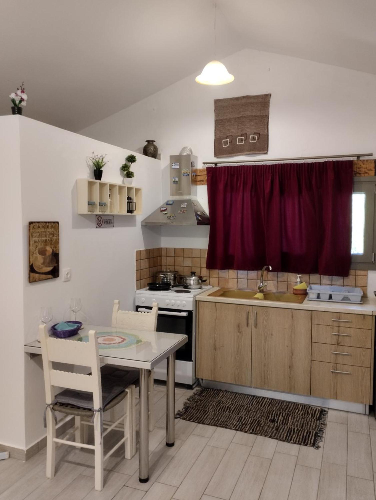 Olea Cottage Galatás Exteriér fotografie